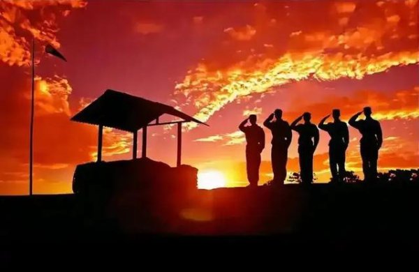 配资网股票配资 《士兵突击》20年，五位主演现状曝光，有的成百亿导演有的万人嫌